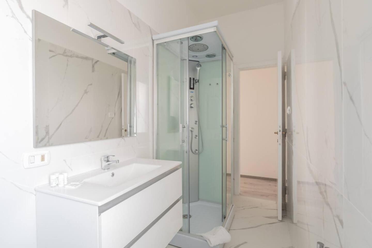 Apartment San Pietro Luminoso E Moderno